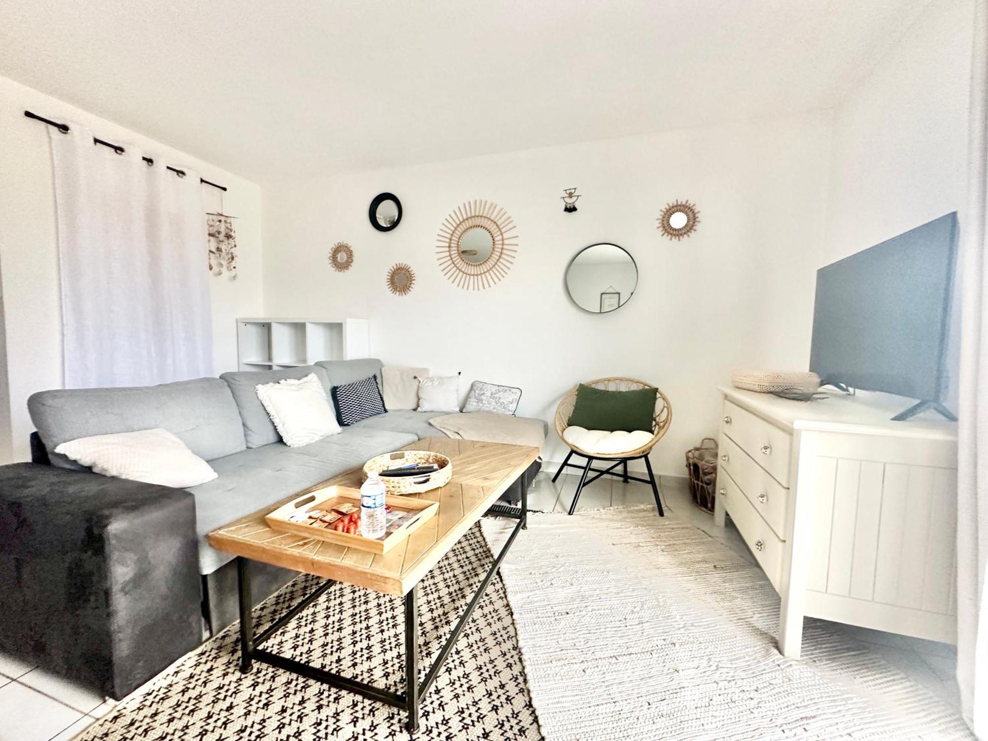 Ferienwohnung L'Arsene, Un Cocon Avec Terrasse Panazol Exterior foto