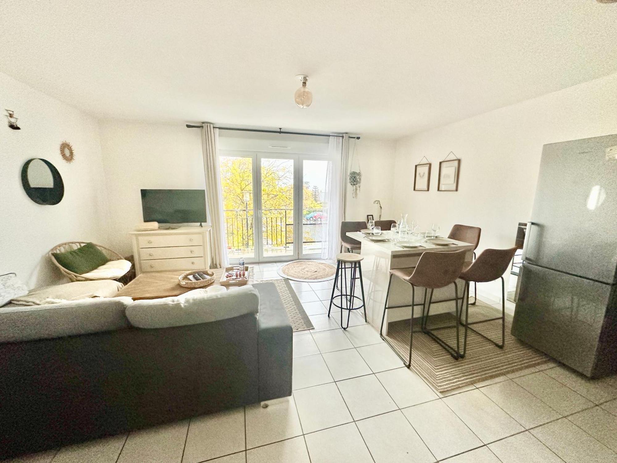 Ferienwohnung L'Arsene, Un Cocon Avec Terrasse Panazol Exterior foto